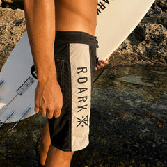 Passage Panel 18.5" Boardshorts - Black/white