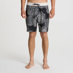 Passage 18.5" Boardshorts - Black Floral